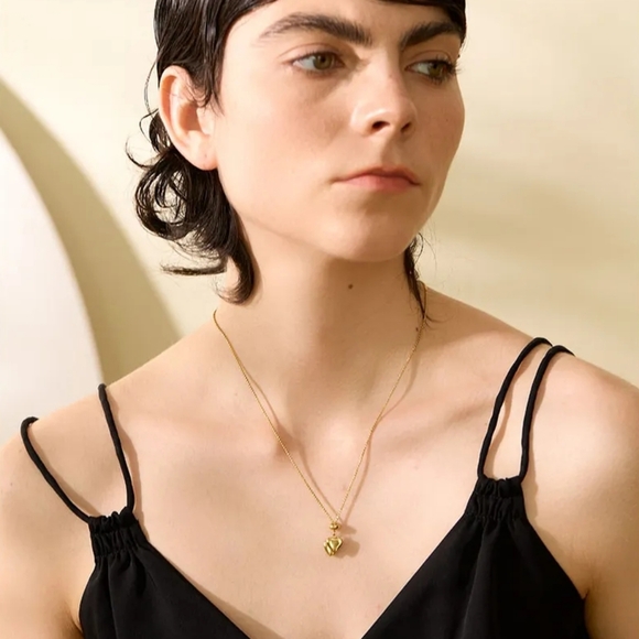 Wonderful Silver Hearts Long Pendant Necklace - Picture 7 of 7